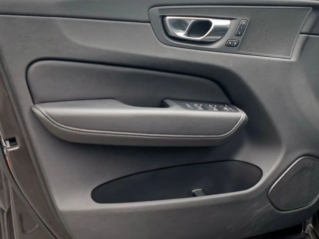 Volvo XC60 AWD Dark Plus T6