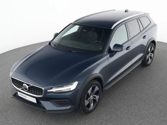 Volvo V60 AWD Plus