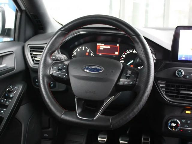 Ford Focus ST Line Wagon