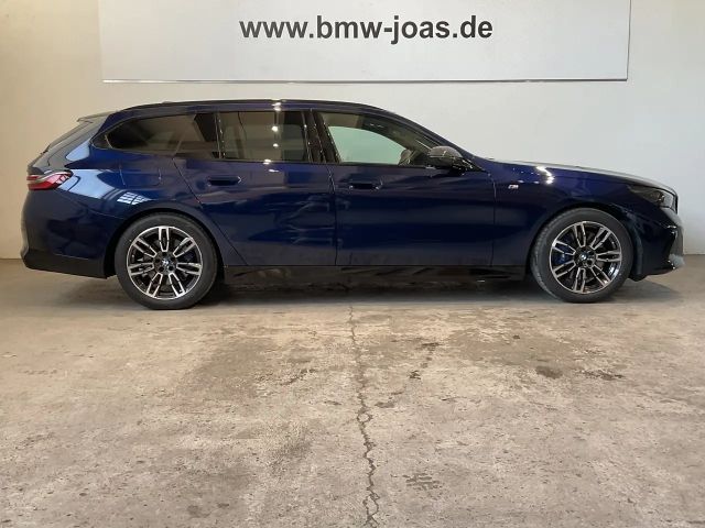 BMW 540 540d M-Sport Touring xDrive