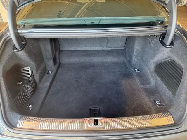 Audi A8 50 TDI Lang Quattro