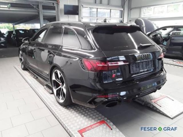 Audi RS4 Avant Quattro