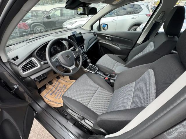 Suzuki S-Cross Hybrid