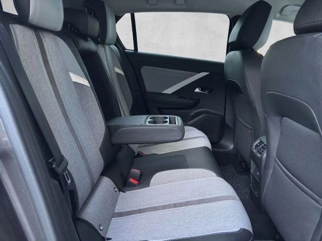 Opel Astra 1.2 Turbo Business Elegance Turbo