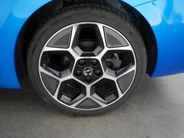 Opel Astra Sports Tourer Ultimate