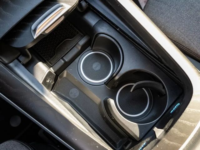 Mercedes-Benz E 200 AVANTGARDE Sedan