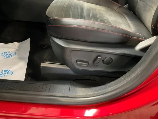 Ford Kuga Plug in Hybrid ST Line X