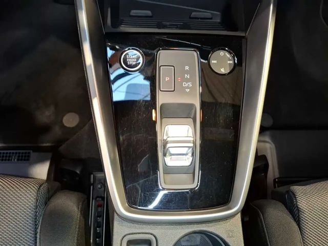 Audi A3 1.5 TFSI S-Line S-Tronic Sedan