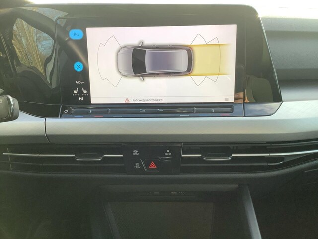 Volkswagen Golf 1.5 TSI Life Variant