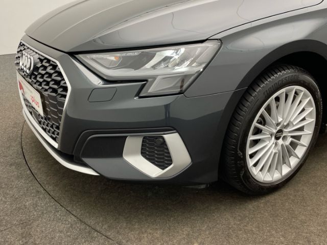 Audi A3 30 TFSI S-Tronic Sedan
