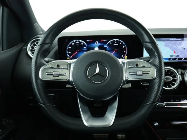 Mercedes-Benz B 200 AMG Line