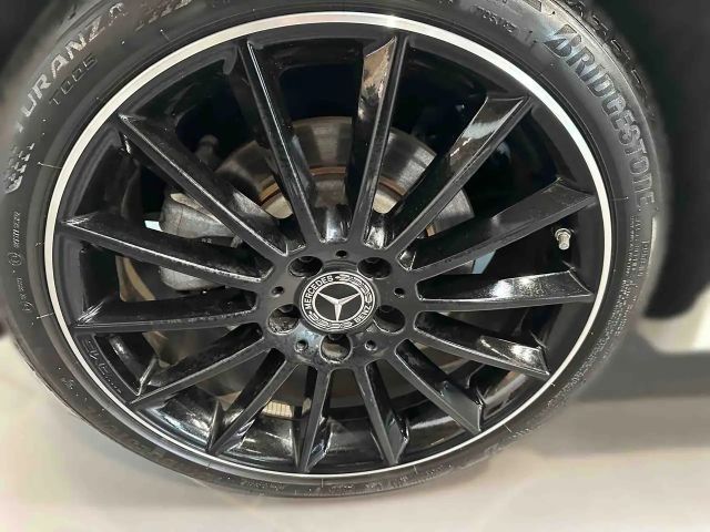 Mercedes-Benz A 250 A 250 e AMG Line