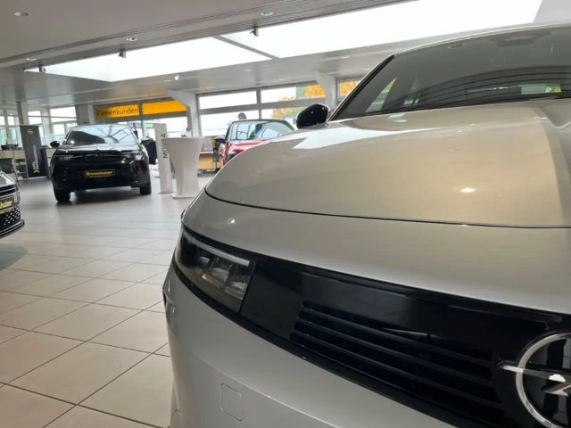 Opel Astra 1.2 Turbo Edition Turbo