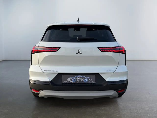 Mitsubishi Grandis Diamant Plus 1,3 Turbo TEMP PDC NAVI SHZ