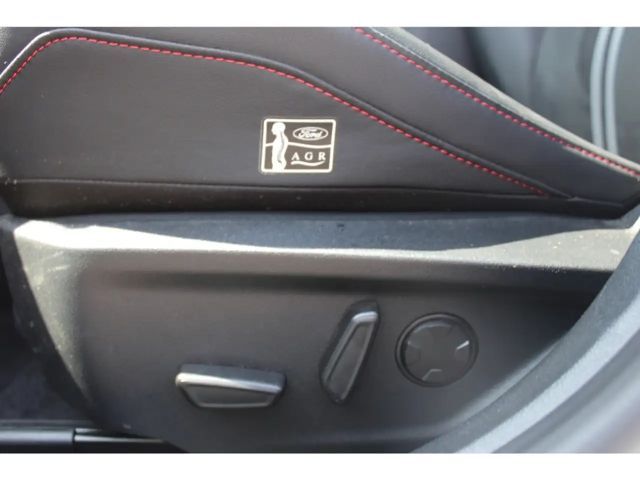 Ford Focus ST Line Wagon