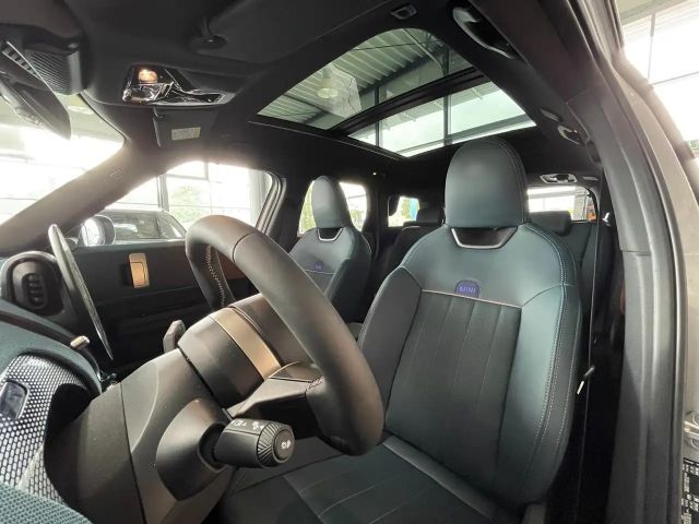 MINI Cooper Countryman C Favoured Trim Paket XL / 19 Zoll