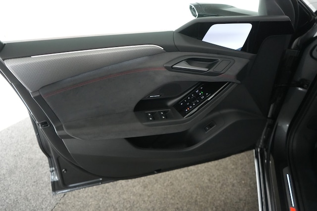 Audi A6 e-tron Avant Quattro