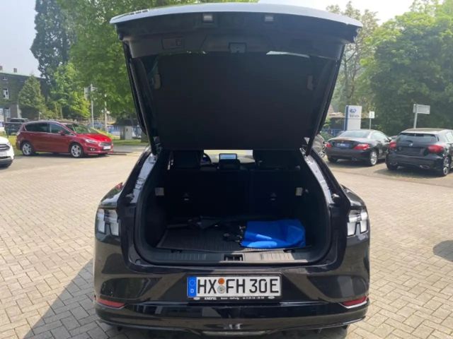 Ford Mustang Mach-E AWD GT