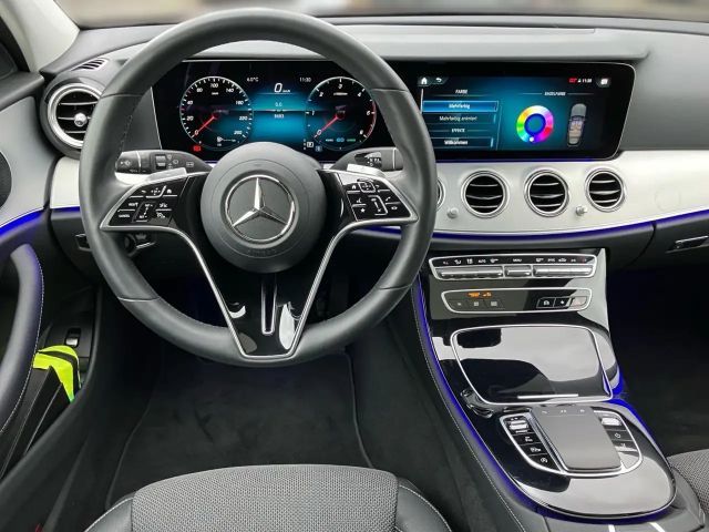 Mercedes-Benz E 220 AMG Line E 220 d Estate