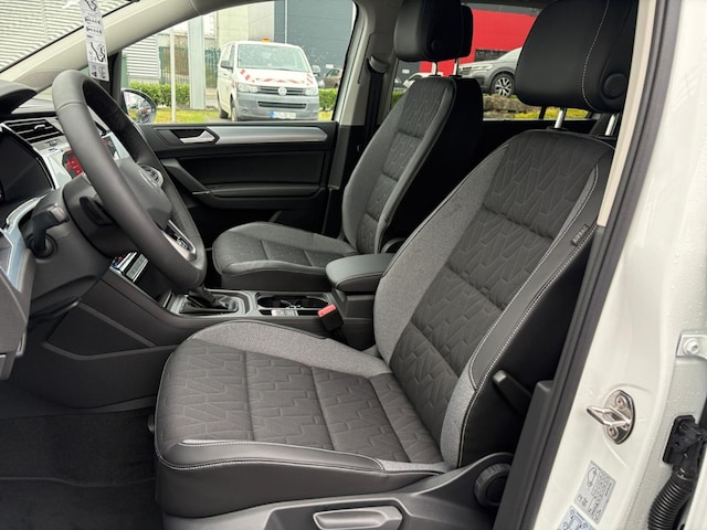 Volkswagen Touran DSG IQ.Drive