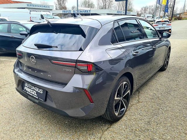 Opel Astra Business Edition Turbo