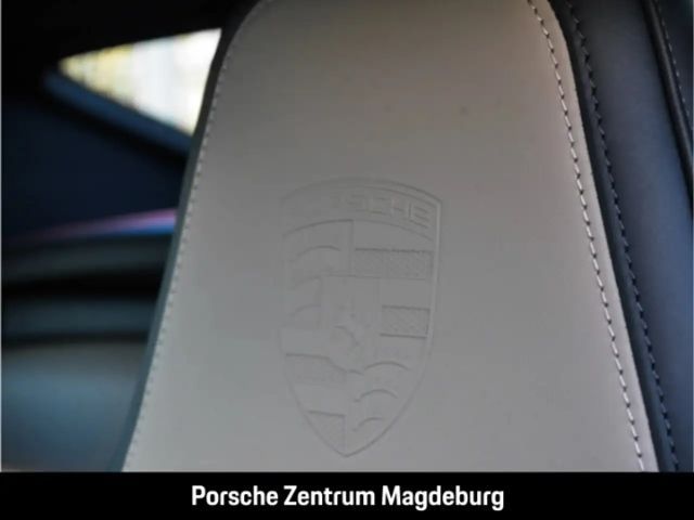 Porsche 992 Cabrio Carrera