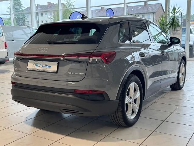 Audi Q4 e-tron 45 *Navi*Matrix*ACC*Kamera*