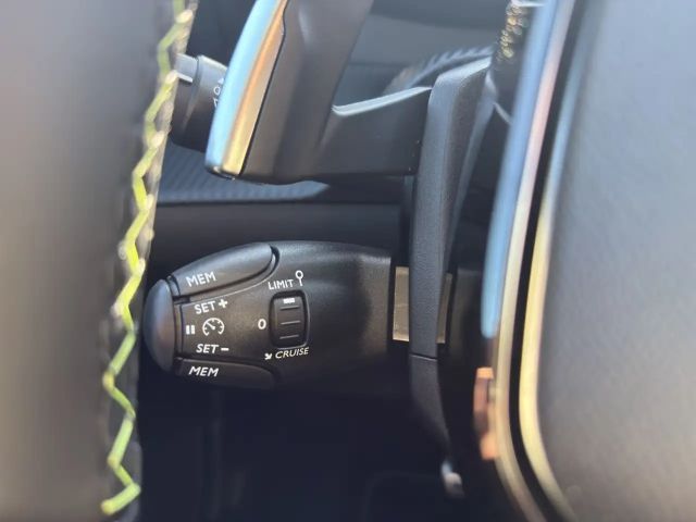 Peugeot E-208 GT-Line Hybrid