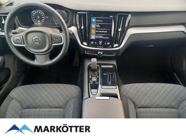 Volvo V60 AWD Core Recharge T6