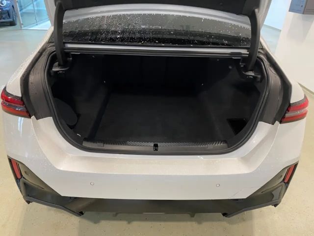 BMW 520 520i M-Sport Sedan