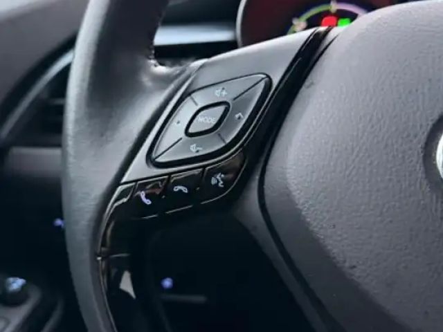 Toyota C-HR Hybride Team D