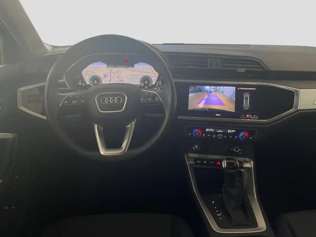 Audi Q3 S-Line S-Tronic