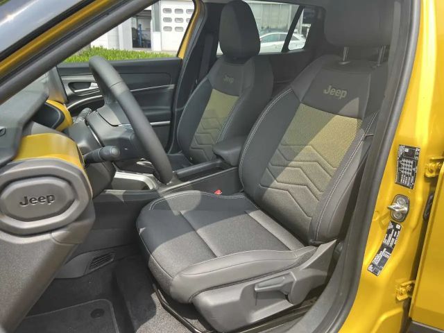 Jeep Avenger Full-Electric Summit