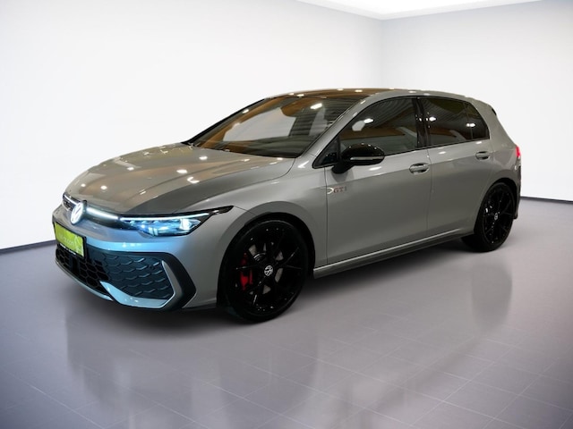 Volkswagen Golf 2.0 TSI Golf VIII