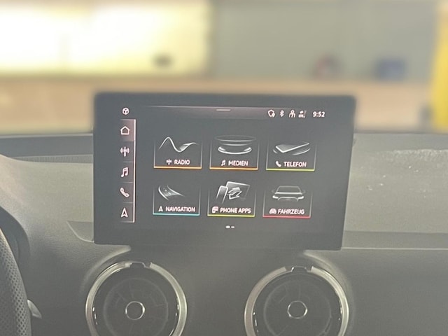 Audi Q2 30 TFSI S-Line