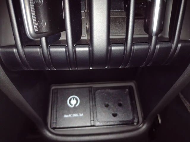 Hyundai Kona 2WD Electric