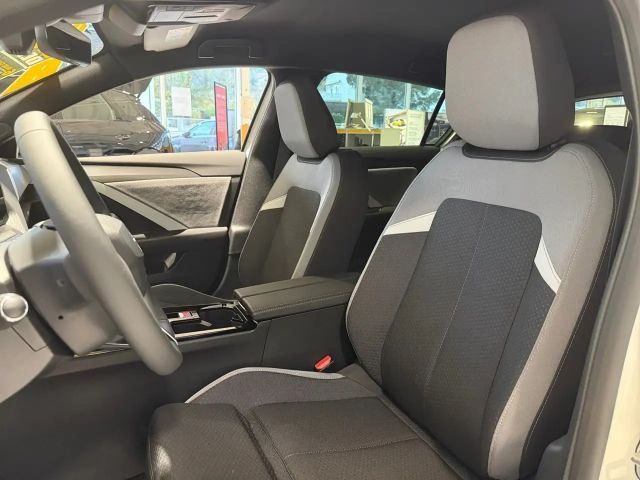 Opel Astra 1.2 Turbo Edition Turbo