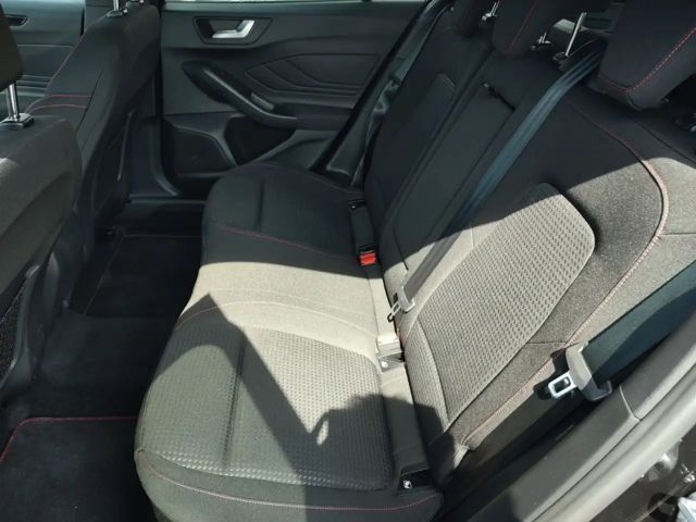 Ford Focus ST Line Wagon