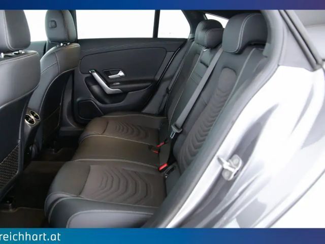 Mercedes-Benz CLA 200 CLA 200 d Shooting Brake