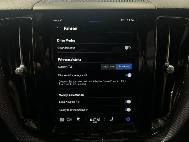 Volvo XC60 AWD Dark Plus