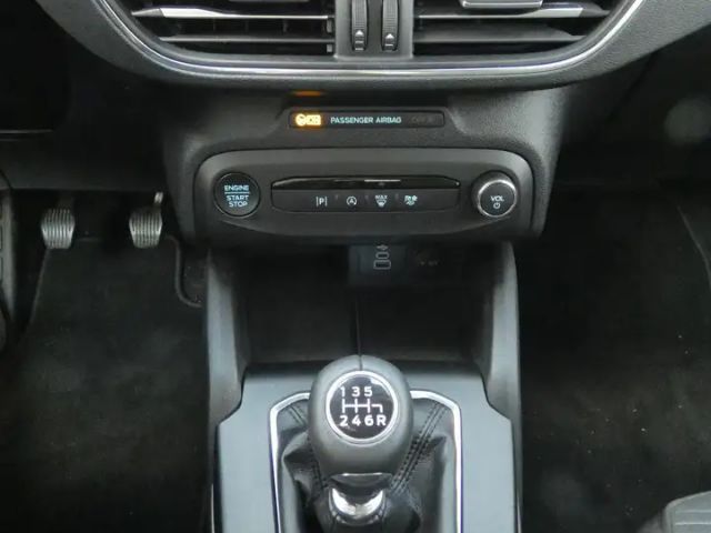 Ford Focus Titanium Wagon