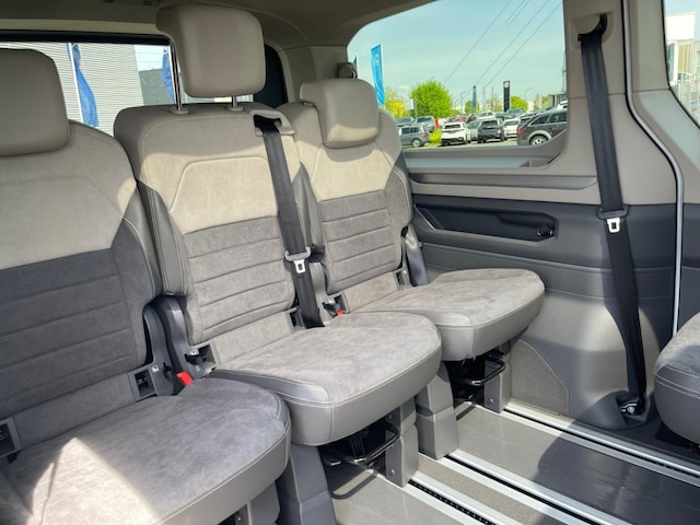 Volkswagen Multivan 2.0 TDI DSG Lang T7