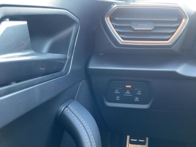 Cupra Leon 2.0 TSI DSG VZ