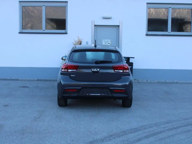 Kia Rio Titan