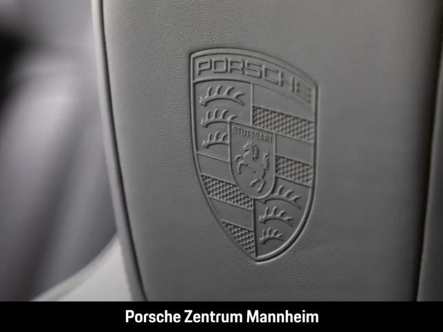 Porsche Macan 4