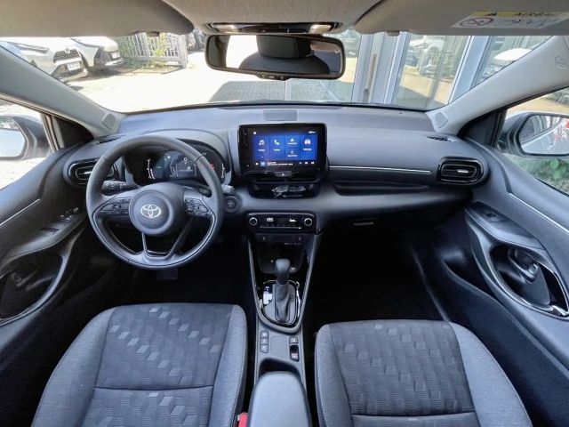 Toyota Yaris Hatchback Hybride VVT-i