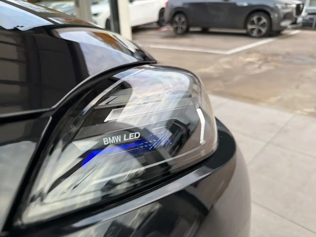 BMW M140i Sedan xDrive