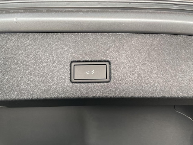 Volkswagen T-Roc 1.5 TSI DSG R-Line