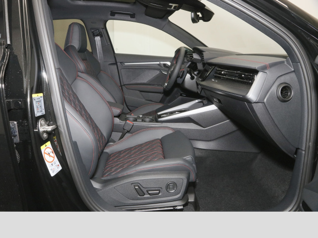 Audi A3 35 TFSI S-Line S-Tronic Sportback
