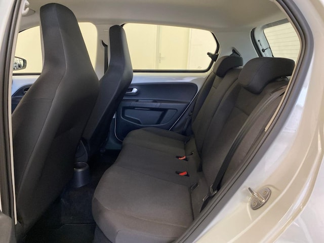 Volkswagen up! Move Move up!